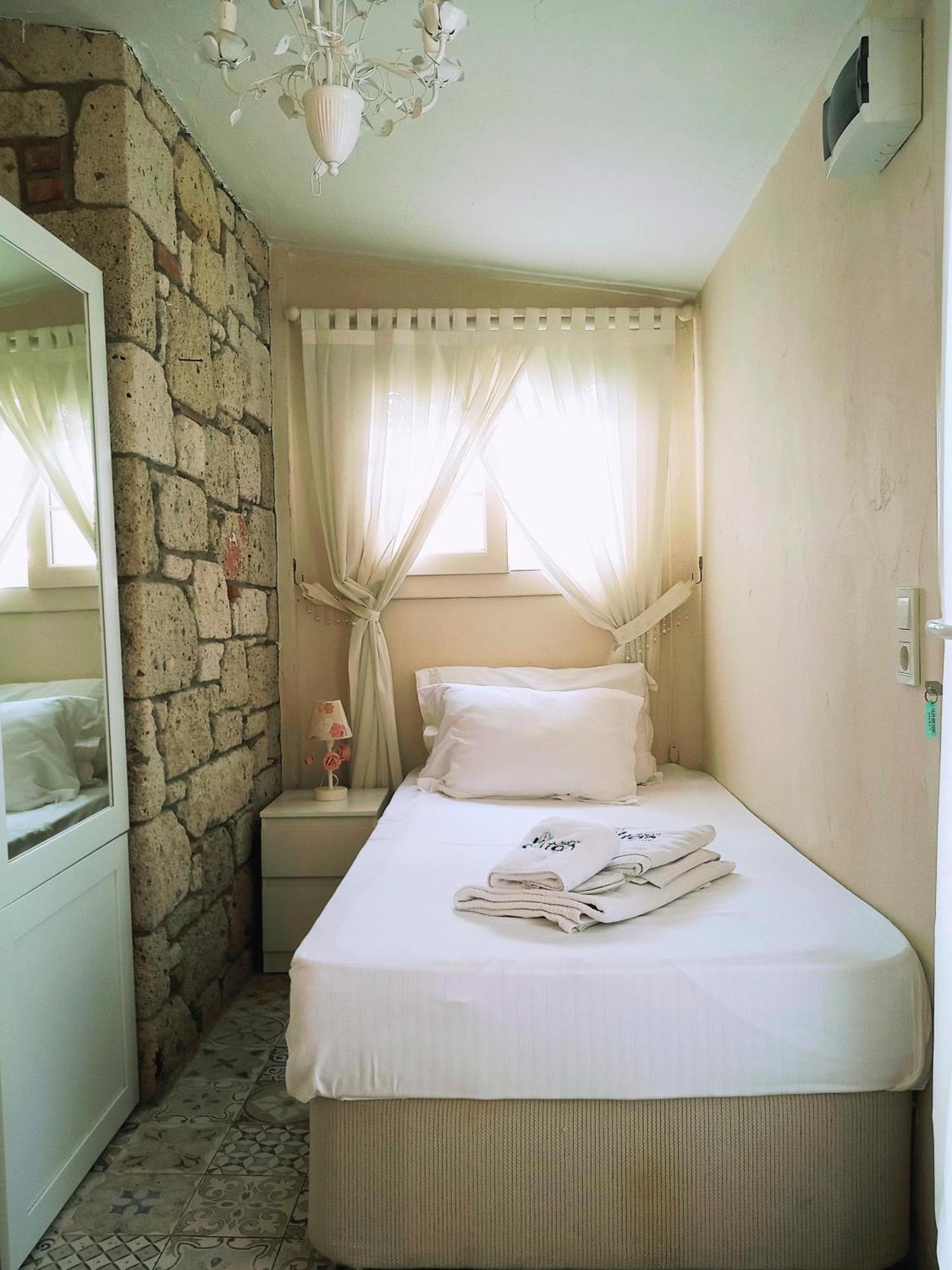 Alacati Sultan Konak Butik Otel ℳℛ Luxury Concept Room photo